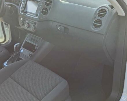 Белый Фольксваген Тигуан, объемом двигателя 1.98 л и пробегом 50 тыс. км за 13999 $, фото 15 на Automoto.ua