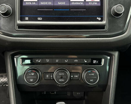 Белый Фольксваген Тигуан, объемом двигателя 1.97 л и пробегом 209 тыс. км за 25000 $, фото 10 на Automoto.ua