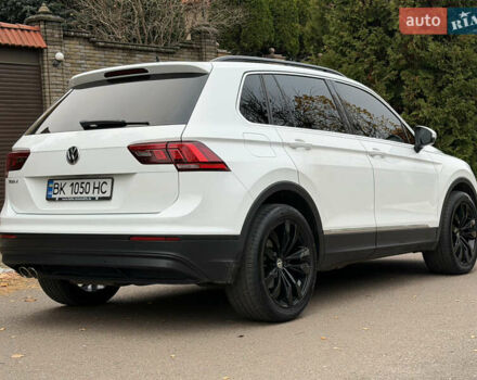 Белый Фольксваген Тигуан, объемом двигателя 1.98 л и пробегом 200 тыс. км за 21950 $, фото 10 на Automoto.ua