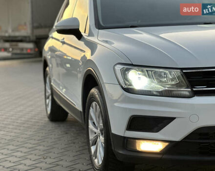 Белый Фольксваген Тигуан, объемом двигателя 1.97 л и пробегом 258 тыс. км за 23300 $, фото 9 на Automoto.ua
