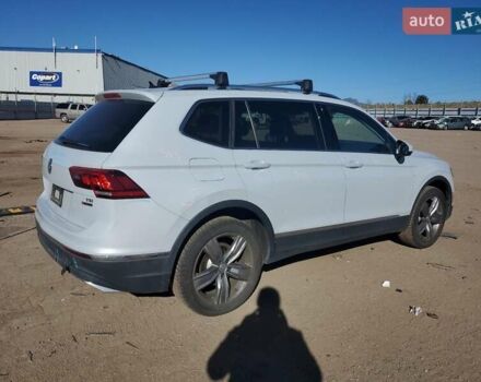 Білий Фольксваген Тігуан, об'ємом двигуна 1.98 л та пробігом 118 тис. км за 3900 $, фото 3 на Automoto.ua