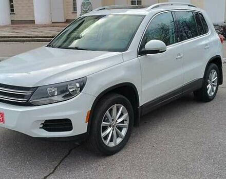 Белый Фольксваген Тигуан, объемом двигателя 2 л и пробегом 228 тыс. км за 13850 $, фото 4 на Automoto.ua