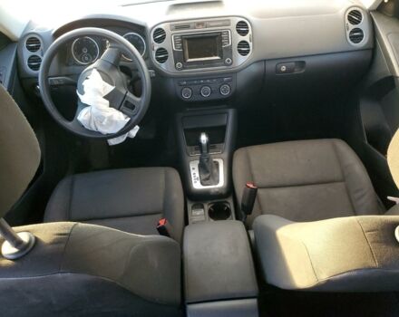 Білий Фольксваген Тігуан, об'ємом двигуна 2 л та пробігом 186 тис. км за 6700 $, фото 7 на Automoto.ua