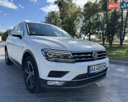Белый Фольксваген Тигуан, объемом двигателя 1.97 л и пробегом 134 тыс. км за 25500 $, фото 3 на Automoto.ua