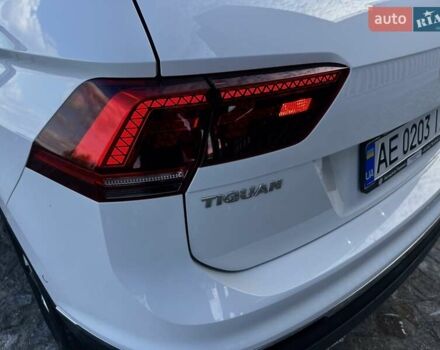 Фольксваген Тигуан 2017 в Днепре (Днепропетровске) на Automoto.ua Белый Фольксваген Тигуан, объемом двигателя 1.98 л и пробегом 88 тыс. км за 24900 $, фото 28 на Automoto.ua