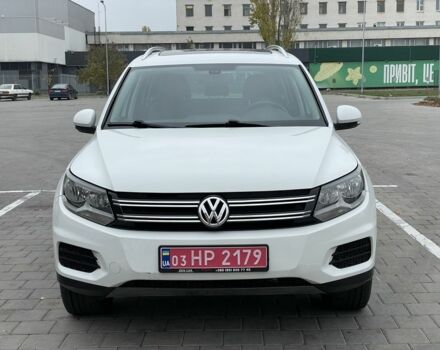 Белый Фольксваген Тигуан, объемом двигателя 2 л и пробегом 113 тыс. км за 13900 $, фото 1 на Automoto.ua