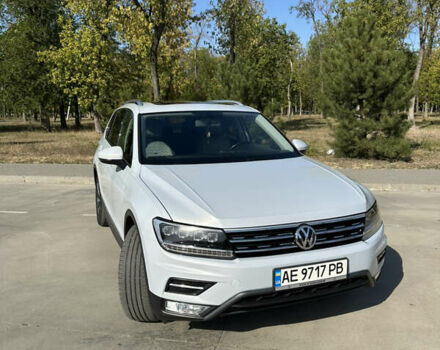 Белый Фольксваген Тигуан, объемом двигателя 2 л и пробегом 67 тыс. км за 26500 $, фото 1 на Automoto.ua