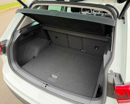 Белый Фольксваген Тигуан, объемом двигателя 2 л и пробегом 71 тыс. км за 25000 $, фото 12 на Automoto.ua