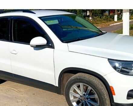 Білий Фольксваген Тігуан, об'ємом двигуна 2 л та пробігом 98 тис. км за 7000 $, фото 1 на Automoto.ua