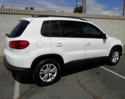 Белый Фольксваген Тигуан, объемом двигателя 2 л и пробегом 61 тыс. км за 8000 $, фото 3 на Automoto.ua