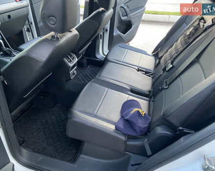 Білий Фольксваген Тігуан, об'ємом двигуна 1.98 л та пробігом 128 тис. км за 24000 $, фото 14 на Automoto.ua