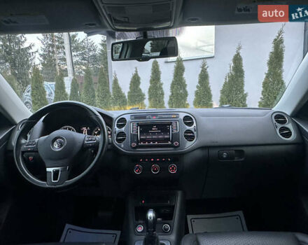 Белый Фольксваген Тигуан, объемом двигателя 2 л и пробегом 176 тыс. км за 12650 $, фото 39 на Automoto.ua