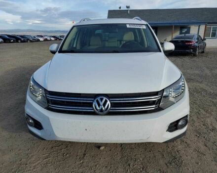 Белый Фольксваген Тигуан, объемом двигателя 2 л и пробегом 140 тыс. км за 1700 $, фото 4 на Automoto.ua