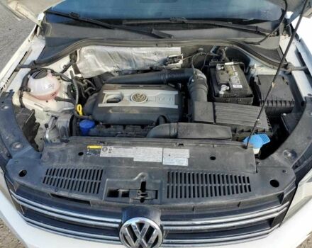 Белый Фольксваген Тигуан, объемом двигателя 2 л и пробегом 140 тыс. км за 1700 $, фото 11 на Automoto.ua
