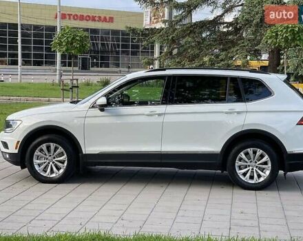 Белый Фольксваген Тигуан, объемом двигателя 1.98 л и пробегом 94 тыс. км за 19800 $, фото 6 на Automoto.ua
