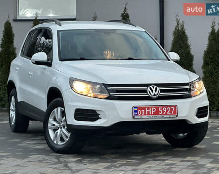 Белый Фольксваген Тигуан, объемом двигателя 2 л и пробегом 176 тыс. км за 12650 $, фото 2 на Automoto.ua