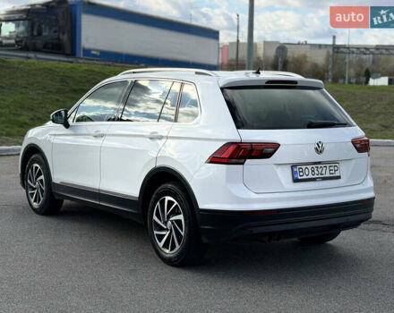 Белый Фольксваген Тигуан, объемом двигателя 2 л и пробегом 207 тыс. км за 20900 $, фото 8 на Automoto.ua