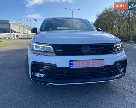 Белый Фольксваген Тигуан, объемом двигателя 2 л и пробегом 166 тыс. км за 14700 $, фото 47 на Automoto.ua