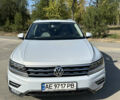 Белый Фольксваген Тигуан, объемом двигателя 2 л и пробегом 67 тыс. км за 26500 $, фото 1 на Automoto.ua