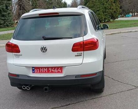 Белый Фольксваген Тигуан, объемом двигателя 2 л и пробегом 228 тыс. км за 13850 $, фото 16 на Automoto.ua