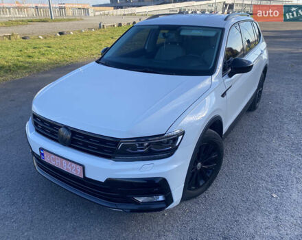 Белый Фольксваген Тигуан, объемом двигателя 2 л и пробегом 166 тыс. км за 14700 $, фото 10 на Automoto.ua