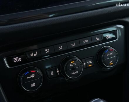 Белый Фольксваген Тигуан, объемом двигателя 2 л и пробегом 161 тыс. км за 24890 $, фото 19 на Automoto.ua