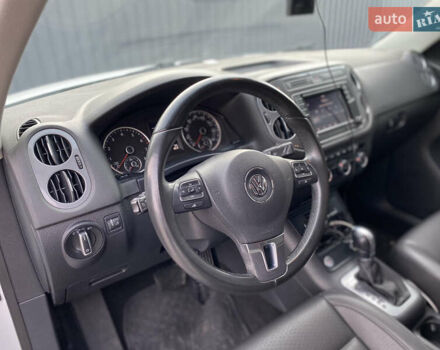 Білий Фольксваген Тігуан, об'ємом двигуна 1.98 л та пробігом 108 тис. км за 12699 $, фото 35 на Automoto.ua