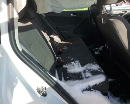 Білий Фольксваген Тігуан, об'ємом двигуна 2 л та пробігом 117 тис. км за 8400 $, фото 10 на Automoto.ua