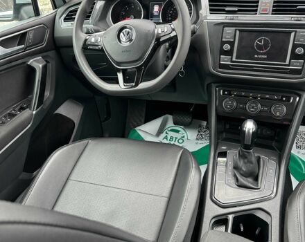 Белый Фольксваген Тигуан, объемом двигателя 2 л и пробегом 99 тыс. км за 18450 $, фото 4 на Automoto.ua