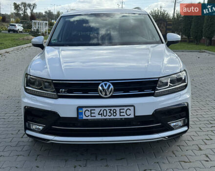 Белый Фольксваген Тигуан, объемом двигателя 1.97 л и пробегом 179 тыс. км за 25500 $, фото 1 на Automoto.ua