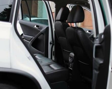 Белый Фольксваген Тигуан, объемом двигателя 1.98 л и пробегом 145 тыс. км за 14200 $, фото 57 на Automoto.ua