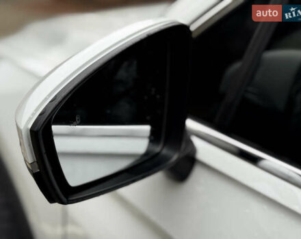 Белый Фольксваген Тигуан, объемом двигателя 2 л и пробегом 120 тыс. км за 22200 $, фото 11 на Automoto.ua