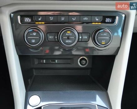 Белый Фольксваген Тигуан, объемом двигателя 1.98 л и пробегом 54 тыс. км за 27700 $, фото 46 на Automoto.ua