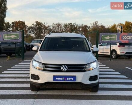 Білий Фольксваген Тігуан, об'ємом двигуна 1.98 л та пробігом 145 тис. км за 13500 $, фото 1 на Automoto.ua