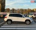 Білий Фольксваген Тігуан, об'ємом двигуна 1.98 л та пробігом 145 тис. км за 13500 $, фото 7 на Automoto.ua