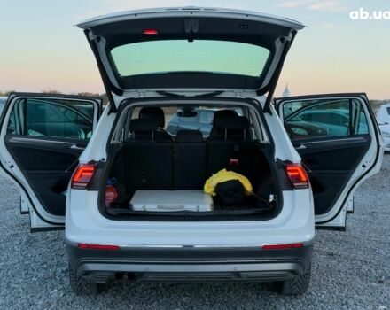 Белый Фольксваген Тигуан, объемом двигателя 2 л и пробегом 161 тыс. км за 24890 $, фото 28 на Automoto.ua