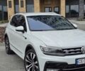 Белый Фольксваген Тигуан, объемом двигателя 2 л и пробегом 165 тыс. км за 27850 $, фото 19 на Automoto.ua