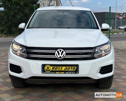Белый Фольксваген Тигуан, объемом двигателя 2 л и пробегом 83 тыс. км за 14400 $, фото 1 на Automoto.ua