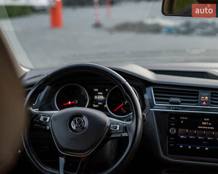 Білий Фольксваген Тігуан, об'ємом двигуна 2 л та пробігом 169 тис. км за 20900 $, фото 25 на Automoto.ua