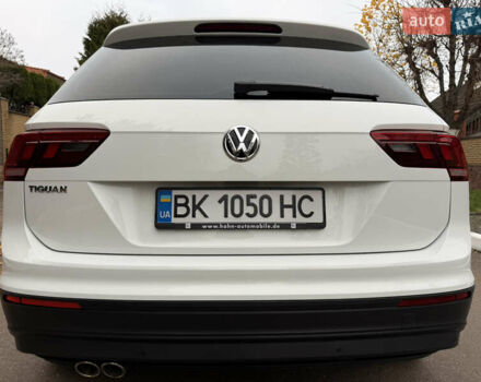 Белый Фольксваген Тигуан, объемом двигателя 1.98 л и пробегом 200 тыс. км за 21950 $, фото 12 на Automoto.ua