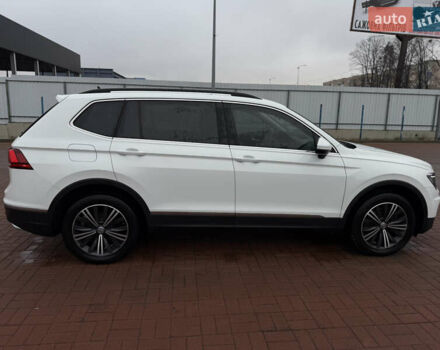 Білий Фольксваген Тігуан, об'ємом двигуна 1.98 л та пробігом 163 тис. км за 17500 $, фото 51 на Automoto.ua