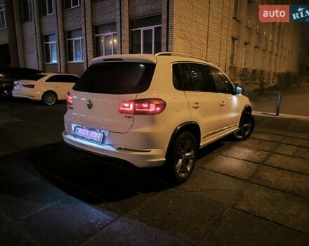 Белый Фольксваген Тигуан, объемом двигателя 1.98 л и пробегом 145 тыс. км за 14200 $, фото 68 на Automoto.ua