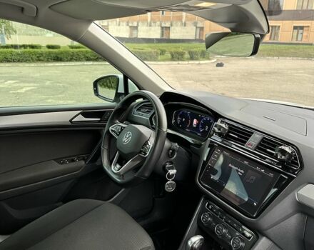 Білий Фольксваген Тігуан, об'ємом двигуна 2 л та пробігом 270 тис. км за 21500 $, фото 3 на Automoto.ua