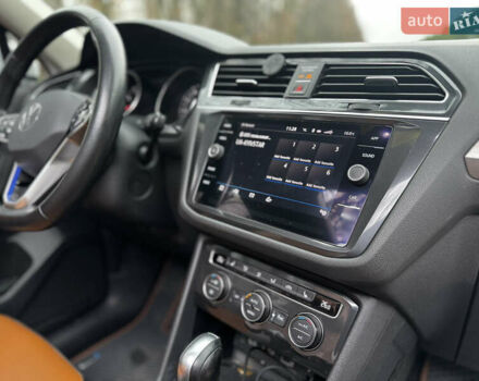 Белый Фольксваген Тигуан, объемом двигателя 2 л и пробегом 120 тыс. км за 22200 $, фото 20 на Automoto.ua