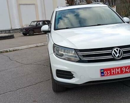Белый Фольксваген Тигуан, объемом двигателя 2 л и пробегом 228 тыс. км за 13850 $, фото 28 на Automoto.ua