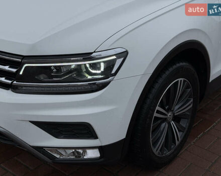 Білий Фольксваген Тігуан, об'ємом двигуна 1.98 л та пробігом 163 тис. км за 17500 $, фото 66 на Automoto.ua