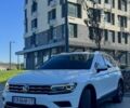Белый Фольксваген Тигуан, объемом двигателя 2 л и пробегом 180 тыс. км за 23000 $, фото 1 на Automoto.ua