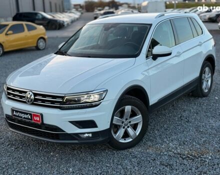 Белый Фольксваген Тигуан, объемом двигателя 2 л и пробегом 161 тыс. км за 24890 $, фото 2 на Automoto.ua