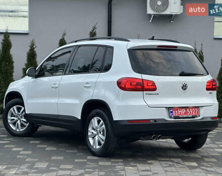 Белый Фольксваген Тигуан, объемом двигателя 2 л и пробегом 176 тыс. км за 12650 $, фото 21 на Automoto.ua