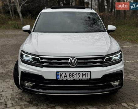 Белый Фольксваген Тигуан, объемом двигателя 2 л и пробегом 120 тыс. км за 22200 $, фото 10 на Automoto.ua